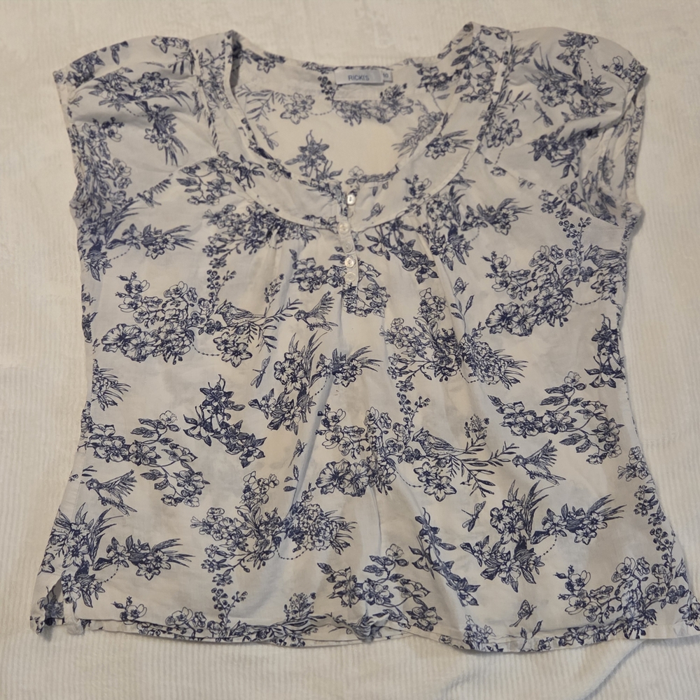 Ricki's Blue and White Floral Blouse - Picture 3 of 9